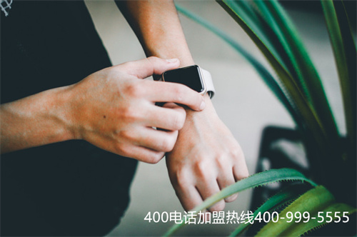 (400的服務(wù)電話)(400電話怎么實(shí)現(xiàn)全天候服務(wù)的)