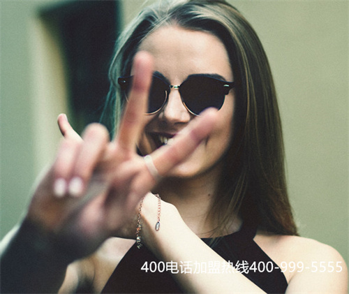 (400電話資費(fèi)套餐)(銷售型企業(yè)選擇哪些400電話申請(qǐng)?zhí)撞秃茫吭趺催x？)