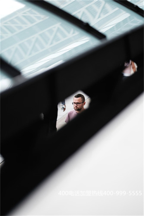 (400電話如何撥打)(400電話怎么辦理節(jié)約錢(qián)？)