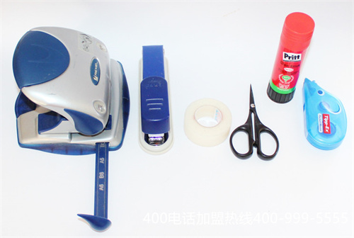 (400電話申請,讓更多人知道電話的特點)(400電話是什么？它有什么特點？)