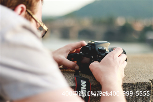 (中國電信400電話線上辦理業(yè)務(wù))(電信400電話好嗎？)